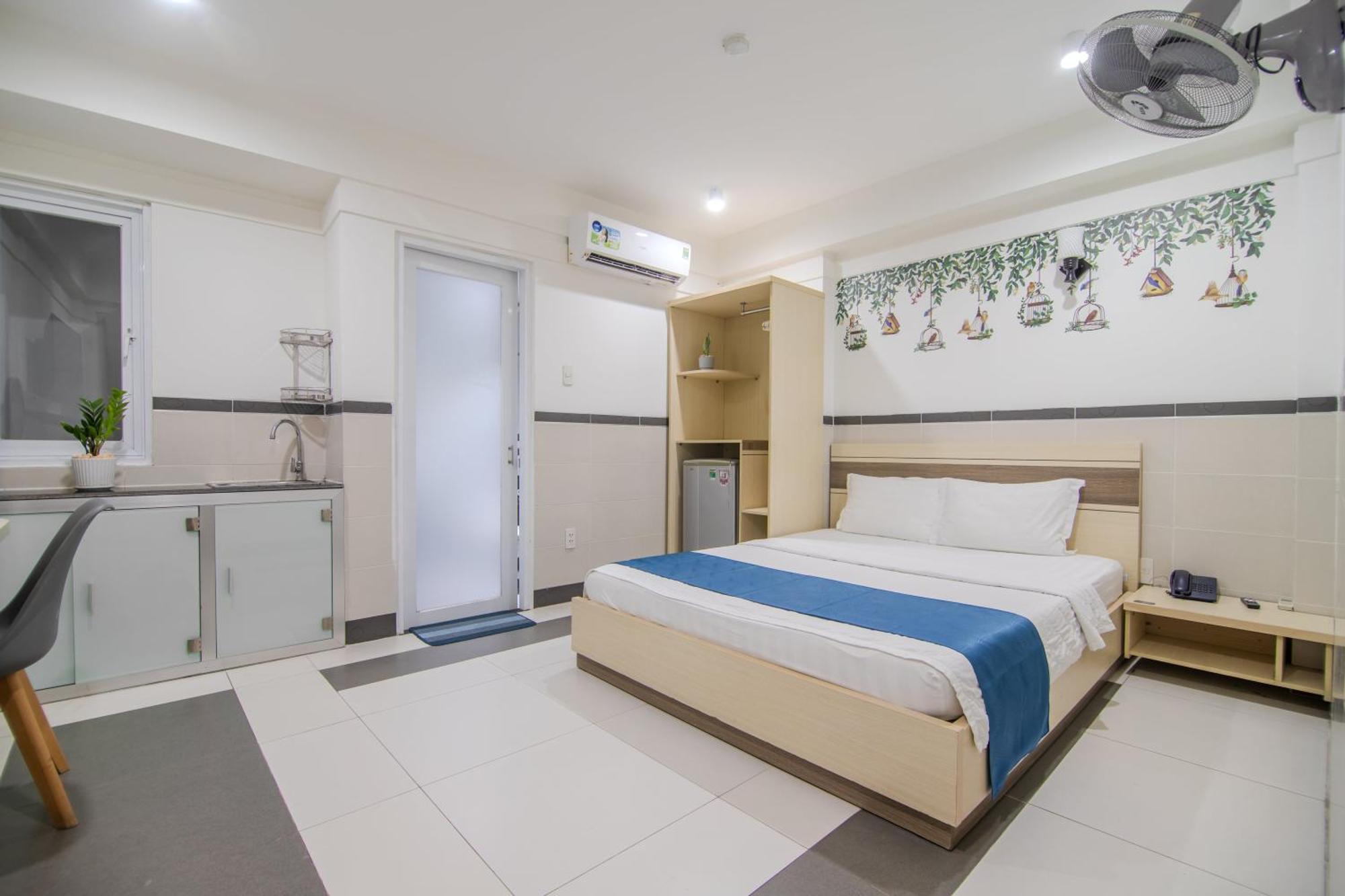 Bin Bin Hotel 5 - Near Lotte Mart D7 Ho Chi Minh City Exterior photo