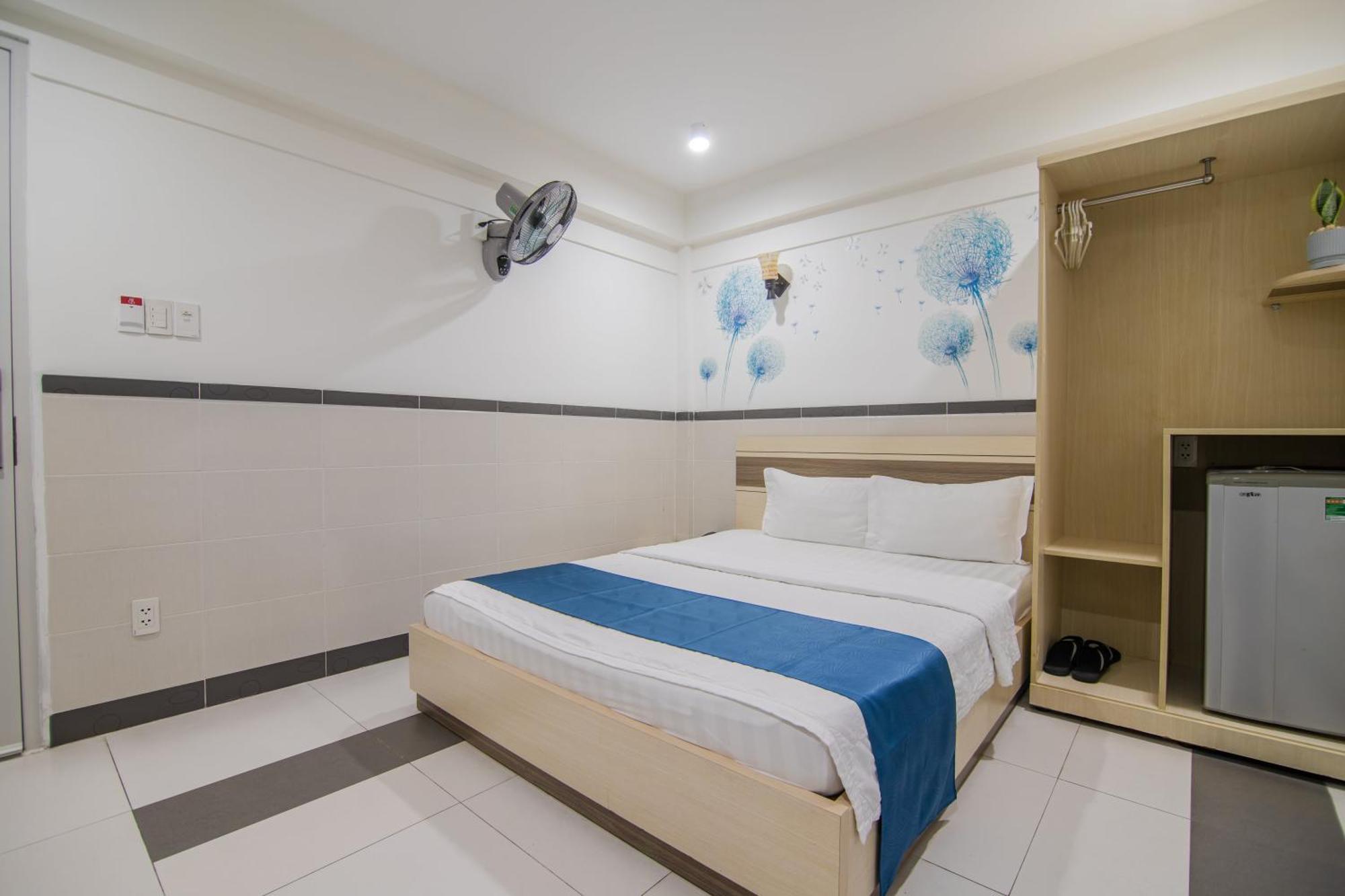 Bin Bin Hotel 5 - Near Lotte Mart D7 Ho Chi Minh City Exterior photo