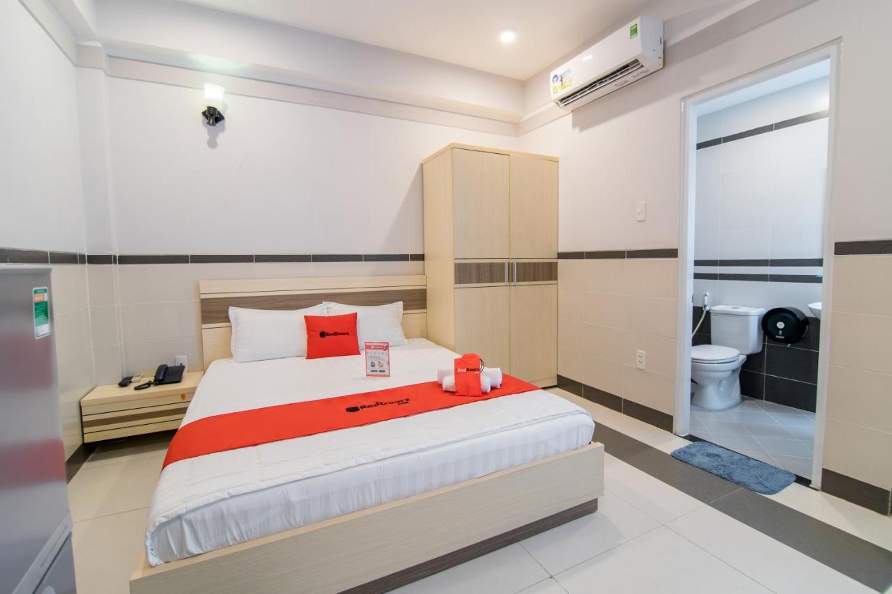 Bin Bin Hotel 5 - Near Lotte Mart D7 Ho Chi Minh City Exterior photo